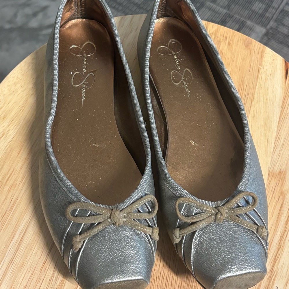 Jessica Simpson Metallic Gray Loafers with Bow